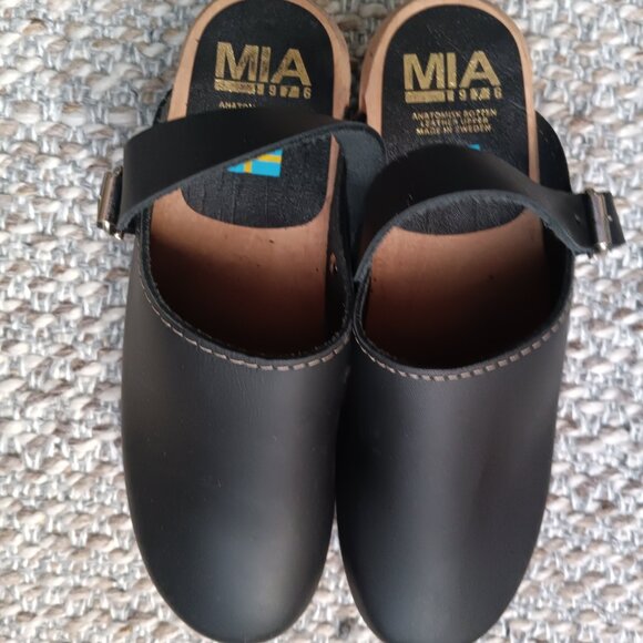 MIA Classic Clog in Black Leather (US 8.5/EU 39) - Picture 2 of 5